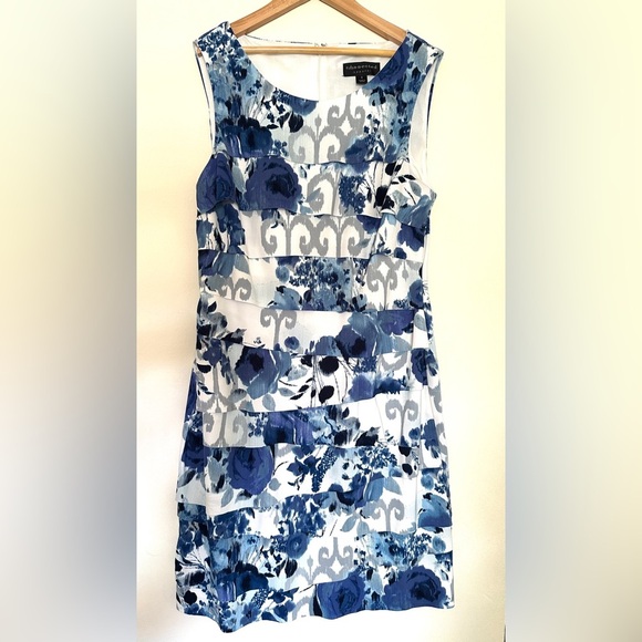 Conected Apparel Floral Blue and White Sleeveless Midi Dress Small 8 Zipper Back - Picture 1 of 5